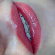 Перманентный макияж губ после первичной процедуры в Хабаровске
