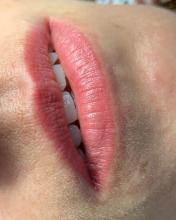 Заживший перманентный макияж губ перед коррекцией | Фото без фильтров