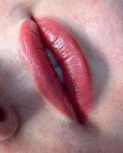 Перманентный макияж губ в Хабаровске легко и естественно